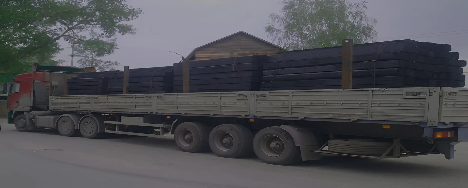 Сервис от транспортной компании по доставке шпал по России из Михайловска автотранспортом